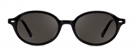 Gigi sunglasses frame in the colour Obsidian Black displayed in front view.