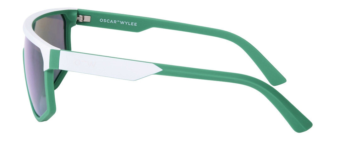 Goups frame in the colour Beetle Glaze displayed in side angle view.