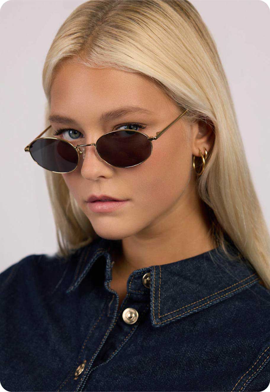 Sophie sunglasses frame in Gold.