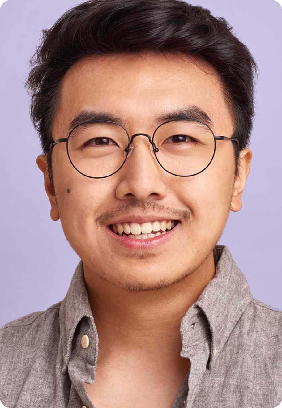 Model Wearing Kato in Brushed Obsidian.