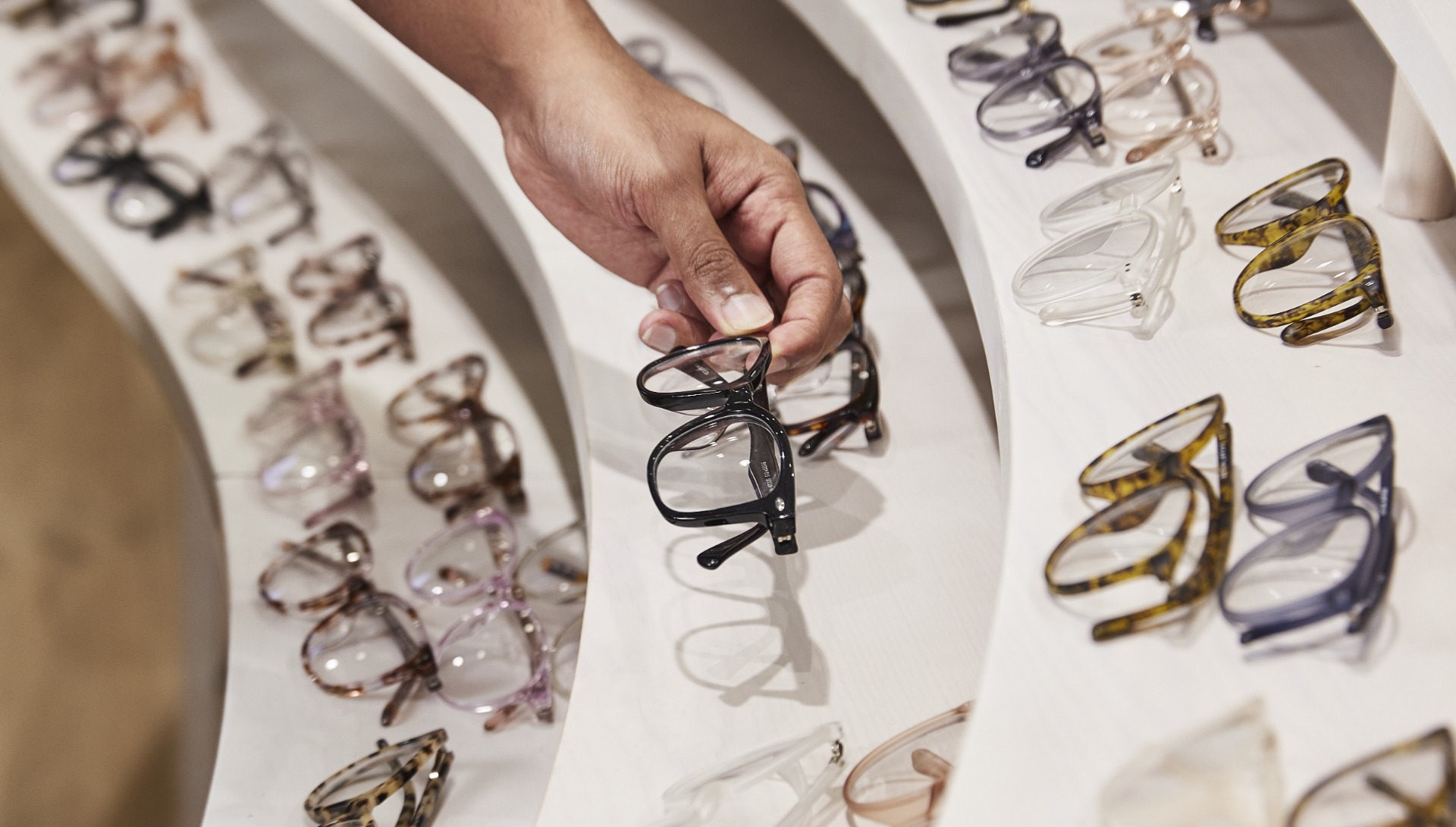 Find an Oscar Wylee store